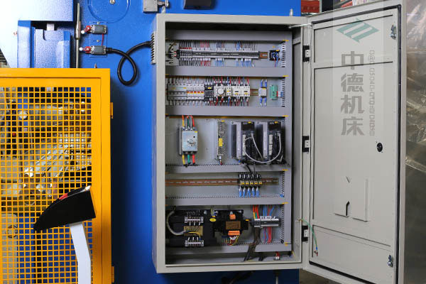 ZDPK-10032采用法國進口施耐德元氣件，穩定耐用壽命長